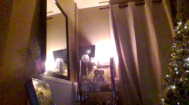 Fiesty findom40 online show from December 15, 2024, 7:02 am