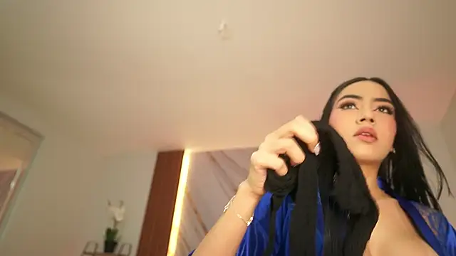 Snapshot of elasummer chatting on March 4, 2026, 12:24 pm elasummer online show from March 4, 2026, 12:24 pm