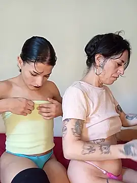 LaCristinatrans online show from April 12, 2026, 5:27 pm