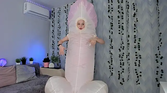 Tate Angel online show from March 21, 2025, 6:18 pm