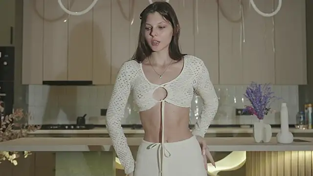 Snapshot of whisper_of_love chatting on November 18, 2025, 2:16 am whisper of love online show from November 18, 2025, 2:16 am