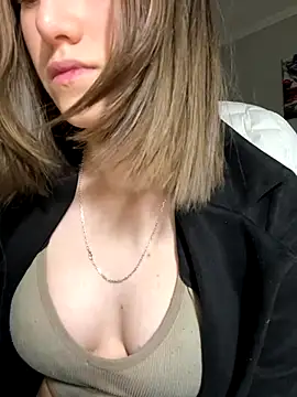 Sultry fox online show from December 3, 2024, 3:06 pm