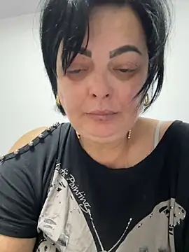 Amandamuller1982 online show from September 29, 2025, 11:54 pm