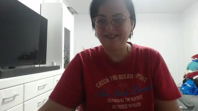 Amandamuller1982 online show from September 25, 2025, 10:49 pm