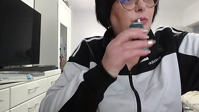 Amandamuller1982 online show from February 11, 2026, 8:36 am