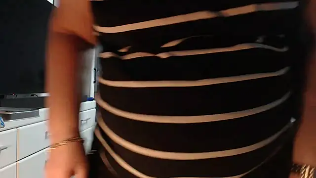 Amandamuller1982 online show from March 10, 2026, 9:41 pm