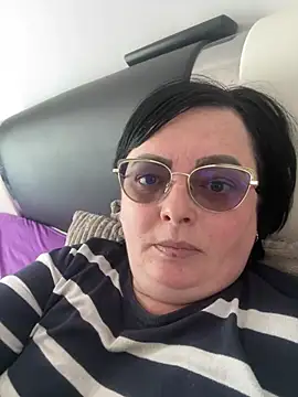 Amandamuller1982 online show from March 9, 2025, 10:41 am