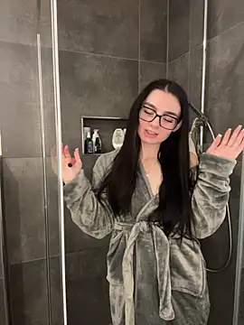 AdelinaAlia online show from November 18, 2025, 10:51 am