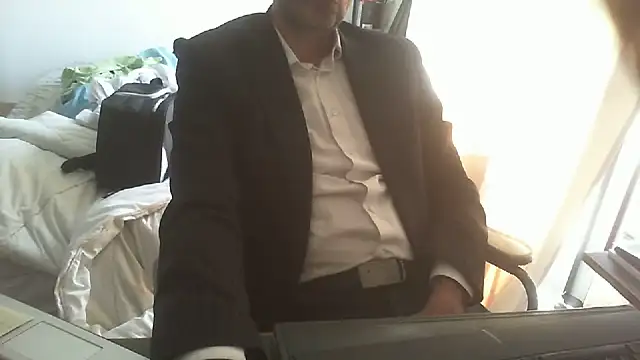 shyfrenchcock1 online show from May 28, 2026, 8:22 am