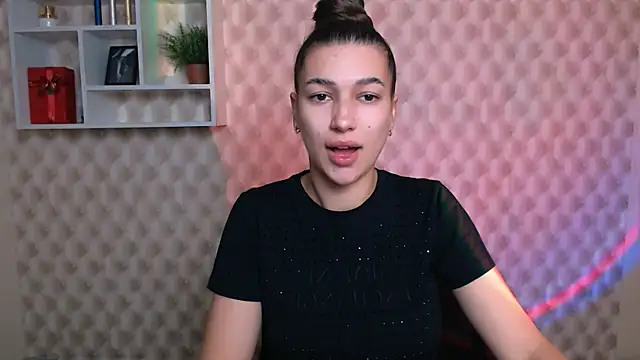 KarolinaRosse  online show from October 1, 2025, 5:12 am