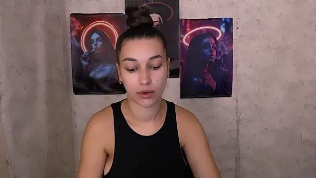 KarolinaRosse  online show from September 19, 2025, 5:00 am