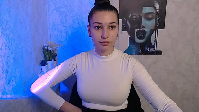 KarolinaRosse  online show from November 26, 2025, 6:46 am