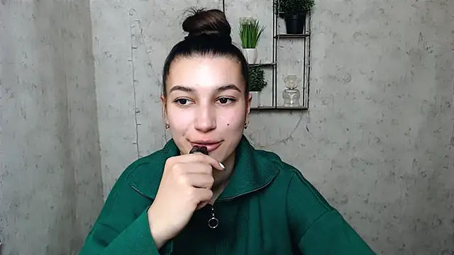 KarolinaRosse  online show from March 8, 2025, 10:00 am