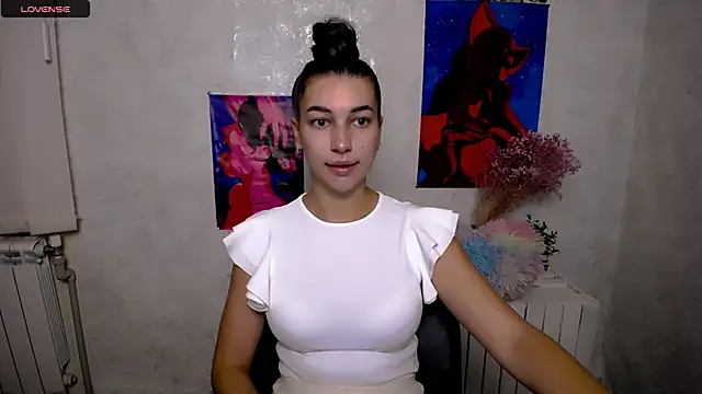 KarolinaRosse  online show from September 12, 2025, 5:29 am