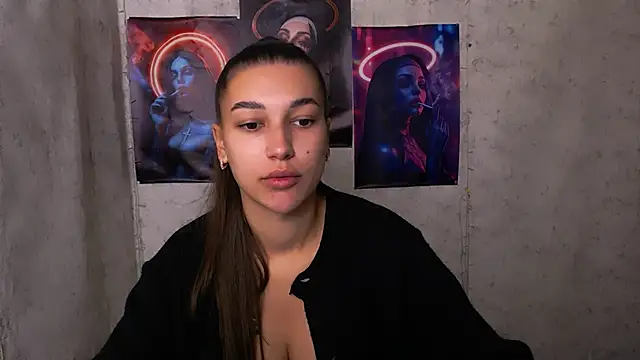 KarolinaRosse  online show from September 15, 2025, 5:08 am