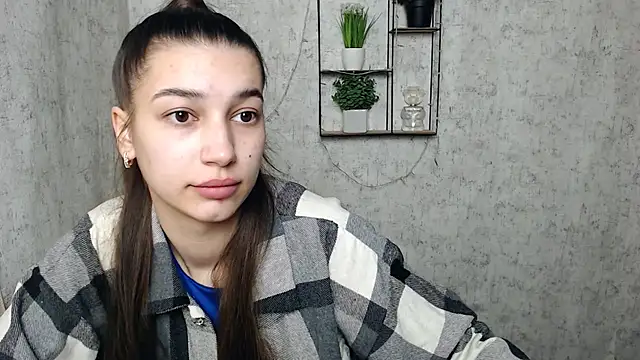 KarolinaRosse  online show from March 7, 2025, 6:57 am