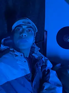 SkinnyHot444 online show from January 24, 2025, 7:51 am