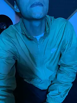 SkinnyHot444 online show from February 8, 2025, 4:35 pm