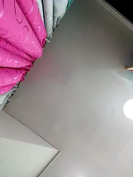 VIOLETA-25  online show from March 17, 2025, 11:02 pm