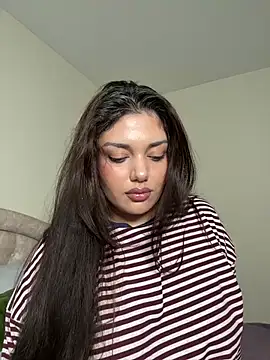 Snapshot of Sweet_Khalifa_ chatting on July 24, 2026, 2:13 pm Sweet Khalifa online show from July 24, 2026, 2:13 pm