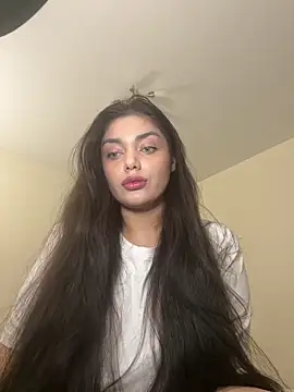 Sweet Khalifa  online show from February 2, 2025, 3:39 pm