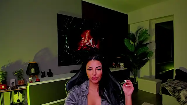 anemarieejolie online show from February 16, 2026, 7:01 pm