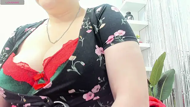 Dolorys online show from March 2, 2025, 5:44 am