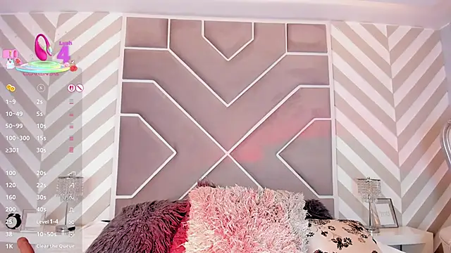 ChloeTayylor  online show from October 30, 2025, 7:55 pm