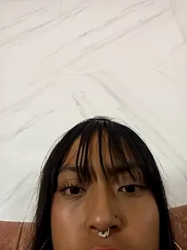 bonnie 18x online show from March 12, 2025, 2:41 am