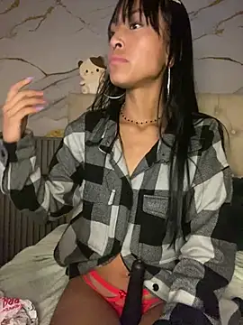 bonnie 18x online show from March 22, 2025, 6:11 am