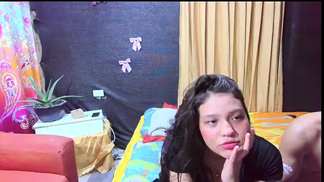 Snapshot of emily_69_porno chatting on October 16, 2025, 3:59 am emily 69 porno online show from October 16, 2025, 3:59 am