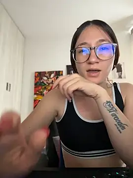 Snapshot of haanna_thompsoon chatting on July 2, 2026, 7:53 pm haanna thompsoon online show from July 2, 2026, 7:53 pm