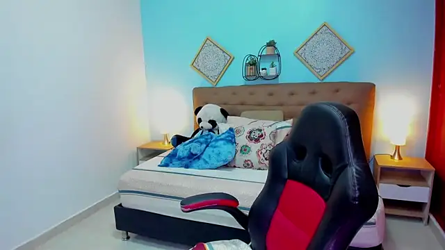 Edelaine rogers online show from April 18, 2026, 5:32 am