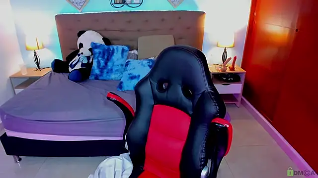 Edelaine rogers online show from October 10, 2025, 12:06 pm