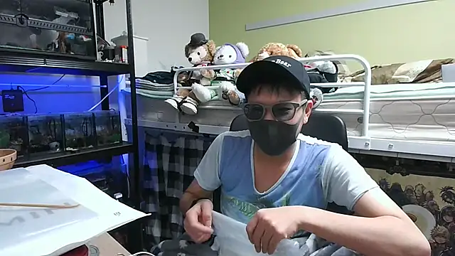 Owl1216 online show from December 5, 2024, 12:50 pm