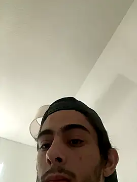 kennylove420 online show from December 14, 2025, 1:17 pm