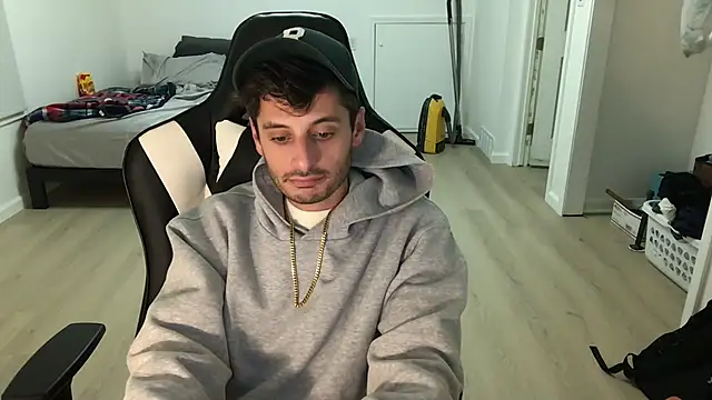 Dylansd online show from November 9, 2025, 12:03 am