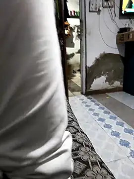 gujjuboy199 online show from December 2, 2025, 3:03 pm