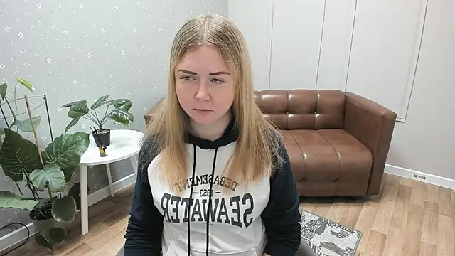 BettyBloom69 online show from November 26, 2025, 5:07 am