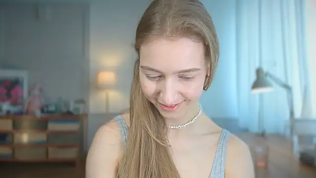 solar bella online show from March 15, 2025, 7:42 am