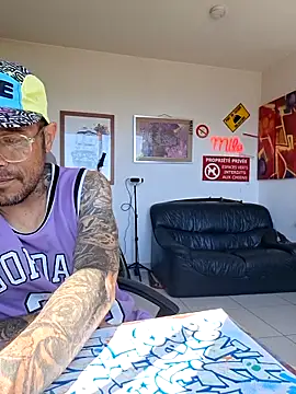 mileflav0r online show from May 24, 2026, 8:47 am