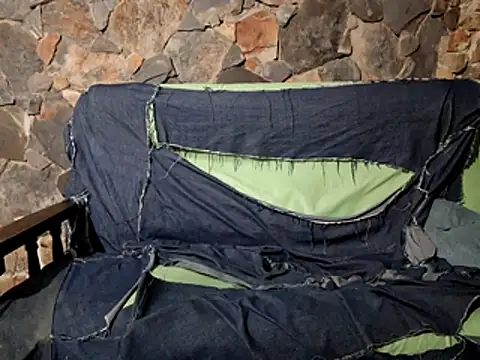 Pablouyu online show from April 15, 2026, 1:00 am