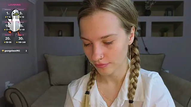 Snapshot of LinaCristonsen chatting on November 12, 2025, 3:27 pm LinaCristonsen online show from November 12, 2025, 3:27 pm