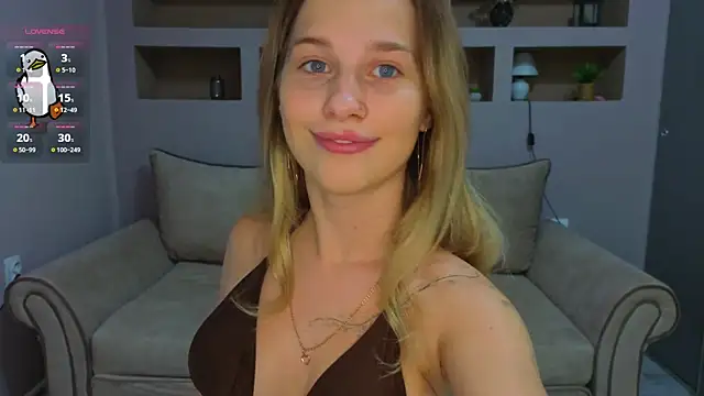 Snapshot of LinaCristonsen chatting on September 14, 2025, 4:29 pm LinaCristonsen online show from September 14, 2025, 4:29 pm