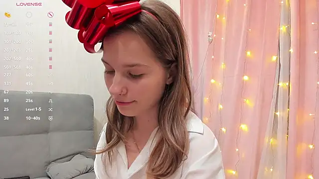 Snapshot of LinaCristonsen chatting on December 23, 2024, 1:45 pm LinaCristonsen online show from December 23, 2024, 1:45 pm