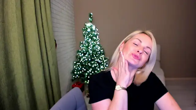 Alicee Gracee online show from December 13, 2025, 8:04 pm