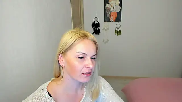 Alicee Gracee online show from February 3, 2026, 8:03 pm