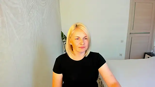Snapshot of Alicee_Gracee chatting on June 12, 2026, 9:51 am Alicee Gracee online show from June 12, 2026, 9:51 am