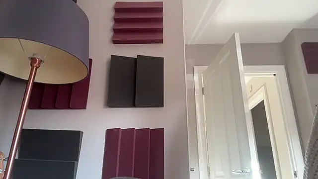 LustfulLuna  online show from December 5, 2025, 9:52 am