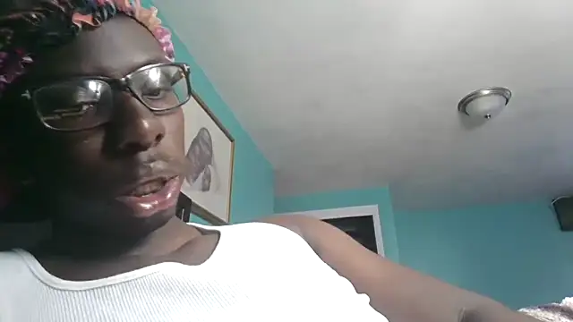 Snapshot of you_like_my_chocolate101 chatting on October 8, 2025, 6:30 pm you like my chocolate101 online show from October 8, 2025, 6:30 pm